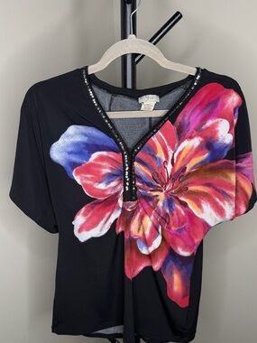 VTG Y2K Black Floral Sequin-Trim V-Neck Top by Yvos Size M